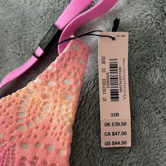 Victoria’s Secret - Picture 2 of 11